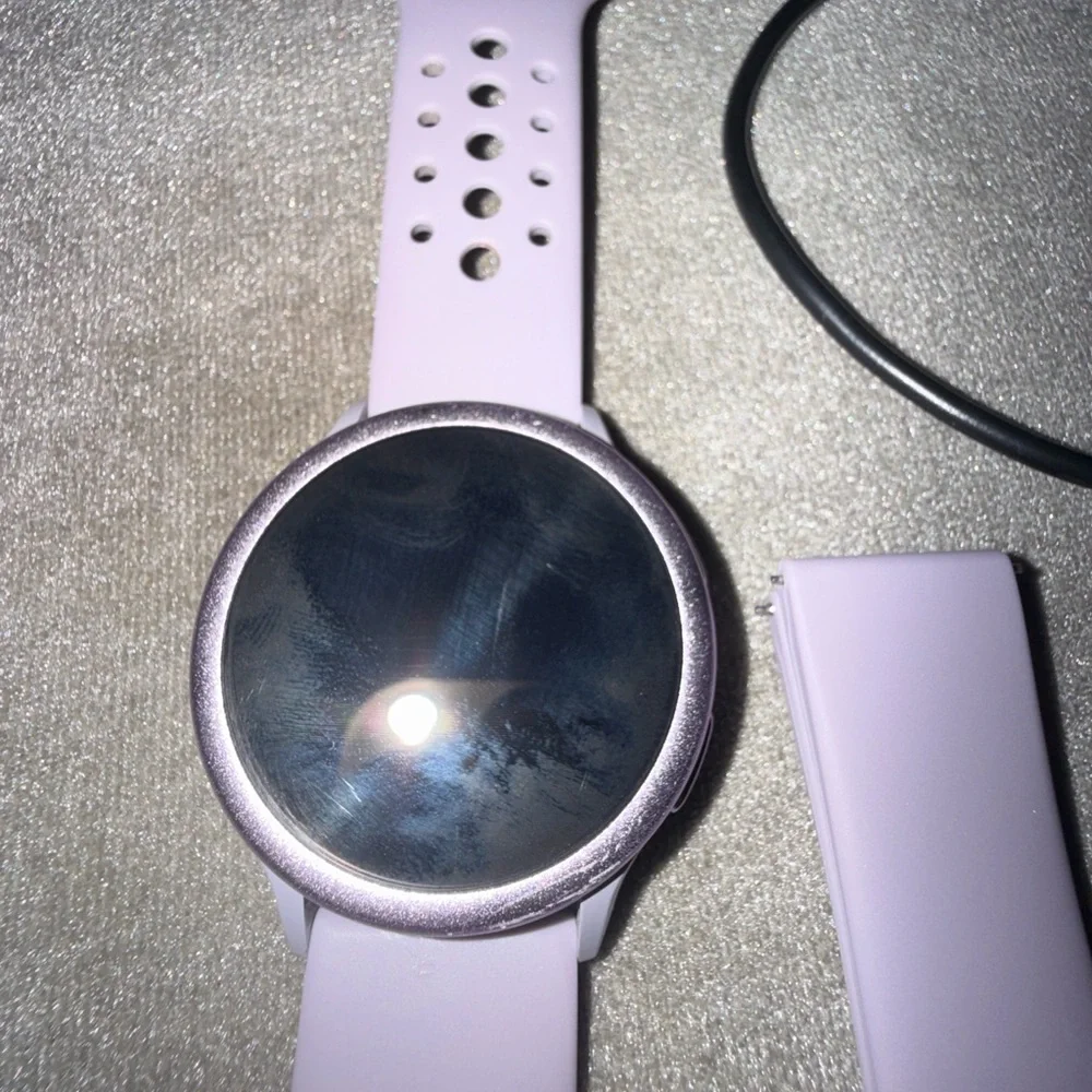 Lavender Smartwatch with Extra Strap - Picture 9 of 11